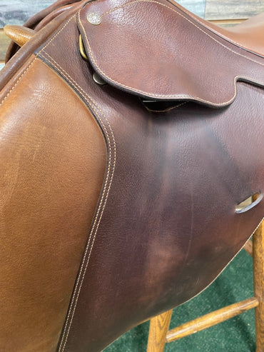 USED Collegiate English Close Contact Long Flap Saddle Interchangagle Gullet 17" Brown/Dk Brown