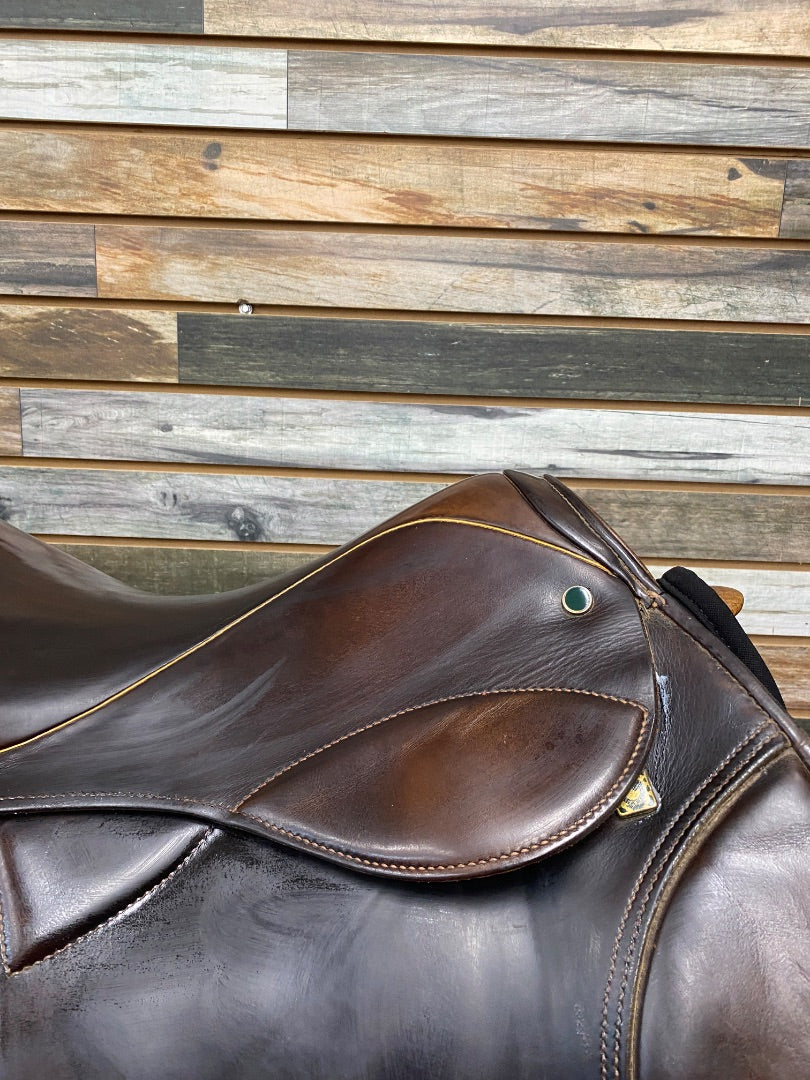 USED Stubben English AP Saddle 17.5" Brown