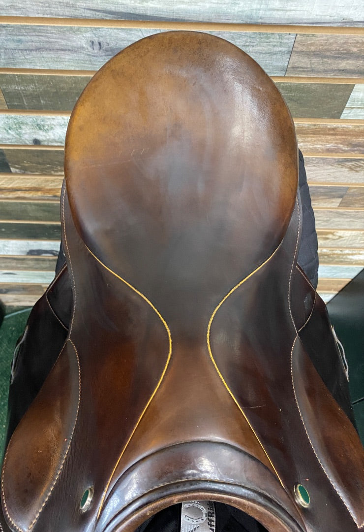 USED Stubben English AP Saddle 17.5" Brown