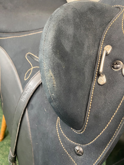 USED Wintec Australian Saddle 16" Black w/ Rosegold Stitching