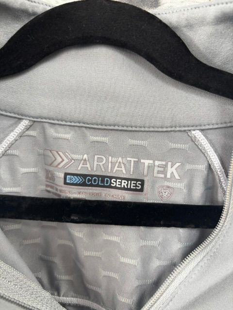 USED Ariat Long Sleeve Cold Series Quarter Zip XS Grey