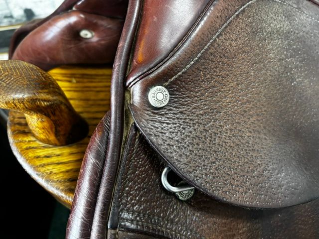 USED Barnsby Close Contact English Saddle 18” Medium Oil