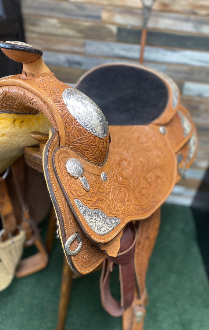 USED Circle Y Western Pleasure Show Saddle with Breast Collar and Cinch 16" Light Oil