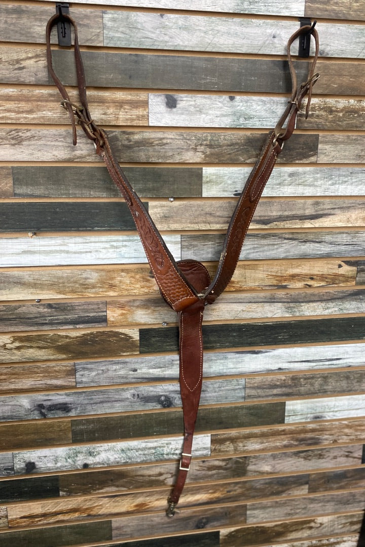 USED  Western Breast Collar  Medium Oil
