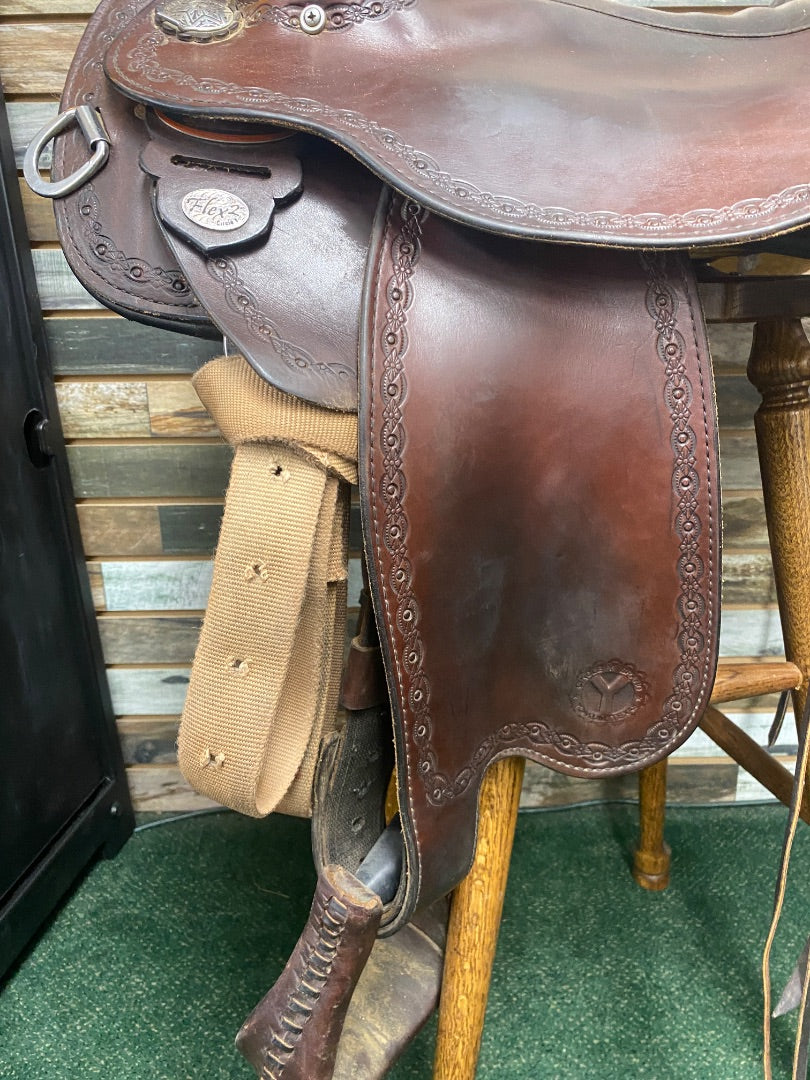 USED Circle Y Alpine Flex2 Trail Border Trail Saddle