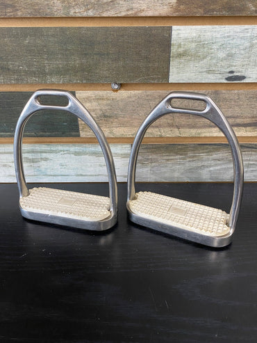 USED  English Stirrup Irons 5"