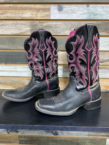 USED Ariat Ladies  Western Boots 7.5 Pink/Black