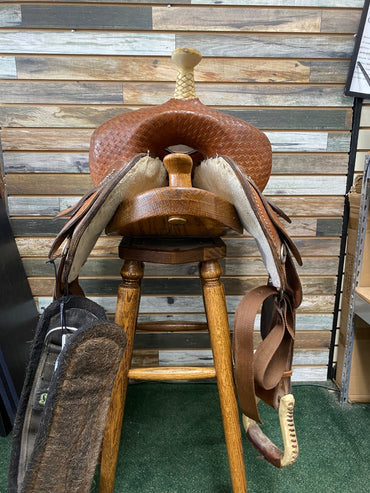 USED Dakota Barrel Saddle 15" Medium Oil