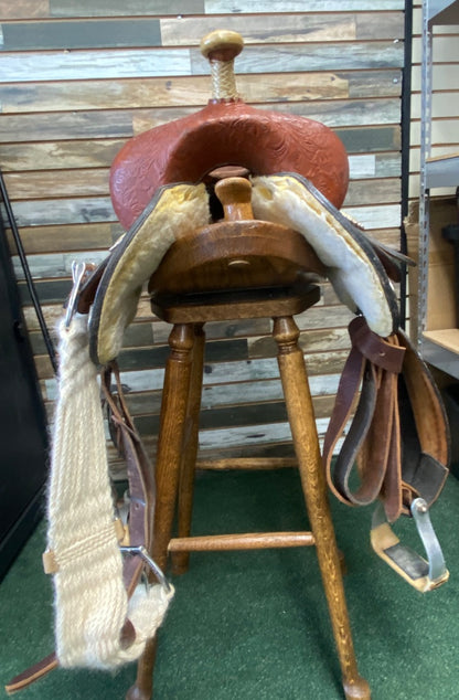 USED Hereford Tex Tan Barrel Saddle 15" Seat 7" Gullet Medium and Light Oil