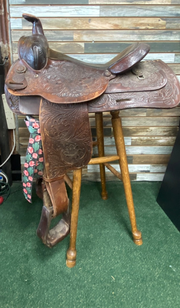 USED Circle Y Trail Saddle Dark Oil