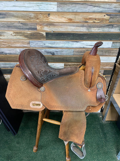 USED Circle Y High Horse Barrel Saddle 16in Light Oil/Turquoise