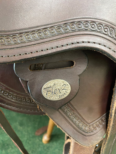 USED Circle Y Western Trail Saddle 16” Dark Oil