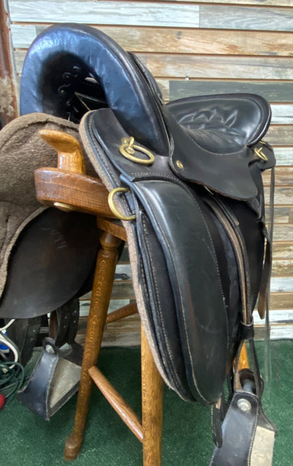 USED Tucker Equitation/Endurance Saddle 17.5" Black