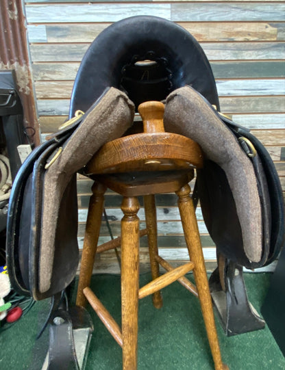 USED Tucker Equitation/Endurance Saddle 17.5" Black