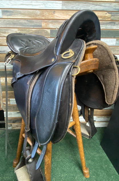 USED Tucker Equitation/Endurance Saddle 17.5" Black