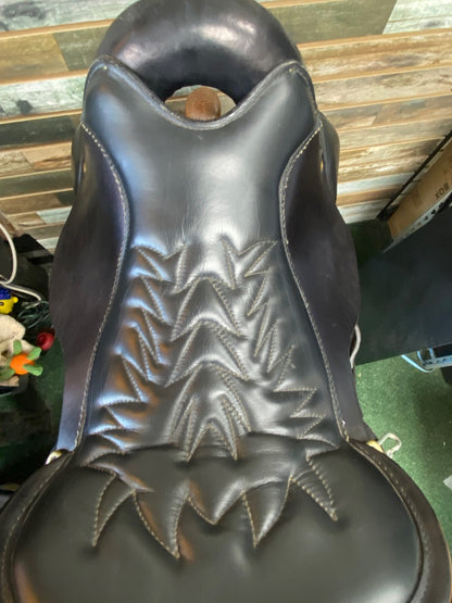 USED Tucker Equitation/Endurance Saddle 17.5" Black