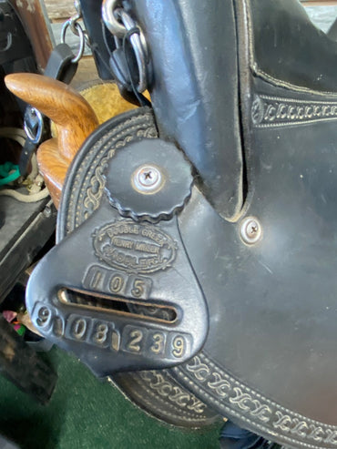 USED Double Creek Henry Miller Saddlery Endurance Trail Saddle 16" Black