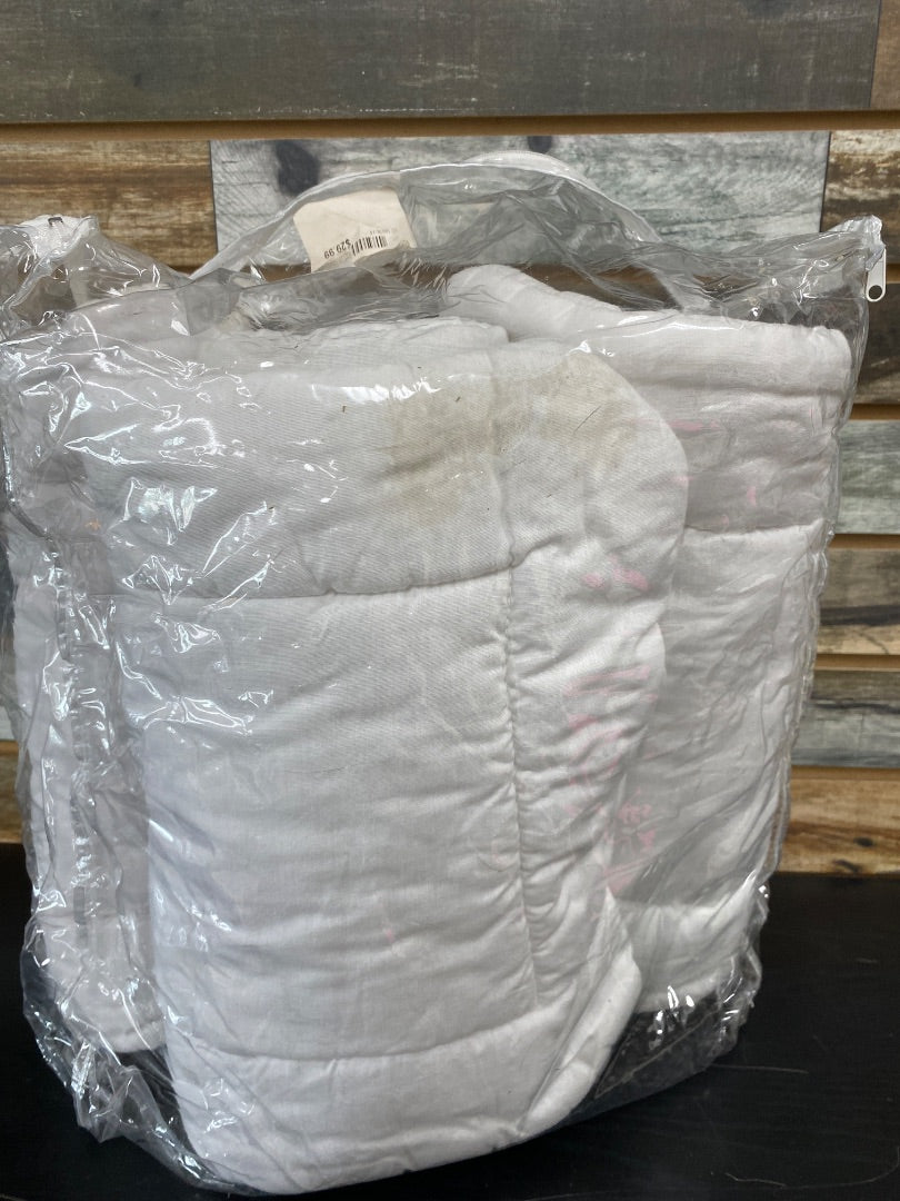 USED  Set of 4 Pillow Wraps  White
