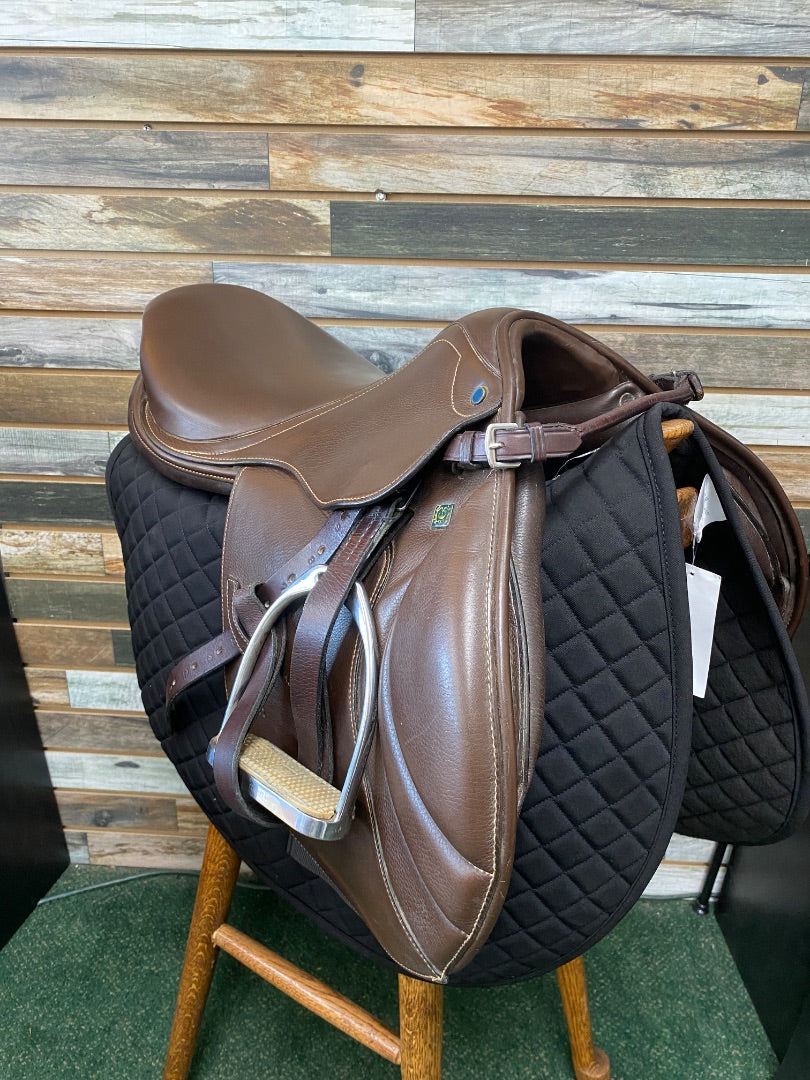 USED Stubben English Jump Saddle 17.5” Dark Oil