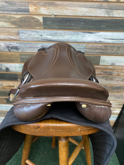USED Stubben English Jump Saddle 17.5” Dark Oil