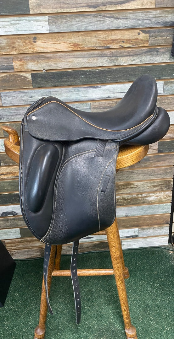 USED Custom Saddlery Dressage Saddle 17" Black
