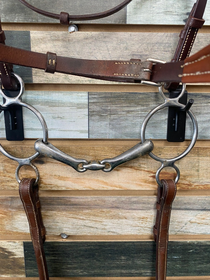 USED Stubben Hunter Padded Bridle w/ Reins and Bit Full Chesnut