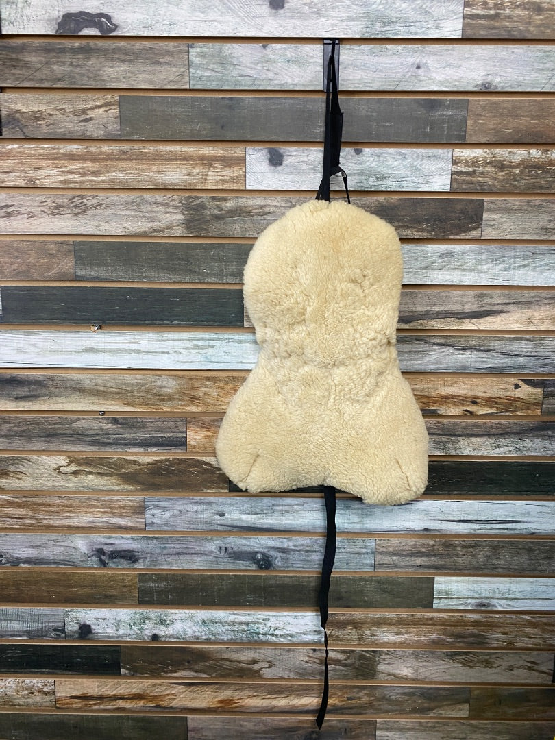 USED Summers Ice Sheepskin Seat Cushion One Size Cream