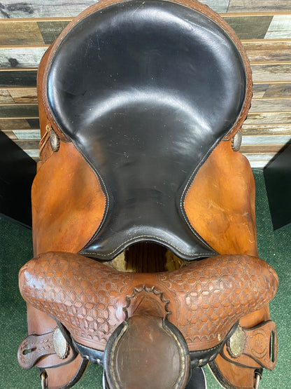 USED Sugar Creek Custom Saddlery Ranch/Pleasure Western Saddle 15.5” Medium Oil
