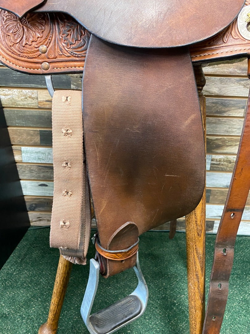 USED High Horse (Circle Y) Barrel Saddle 14” Medium Oil