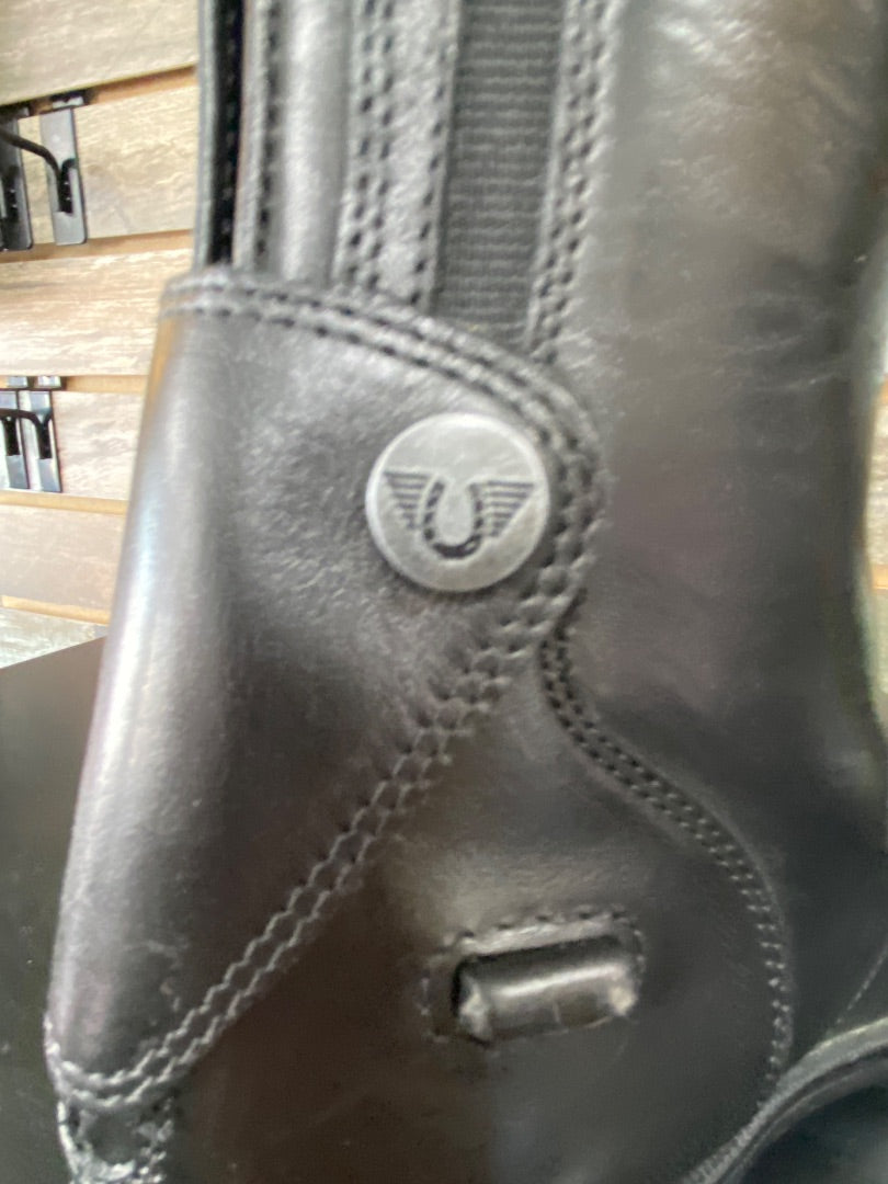 USED Tuffrider Field Boots 9 Black