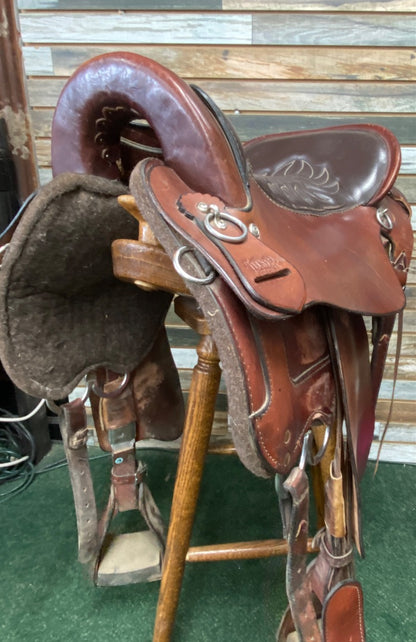 USED Tucker Endurance Saddle Medium Oil
