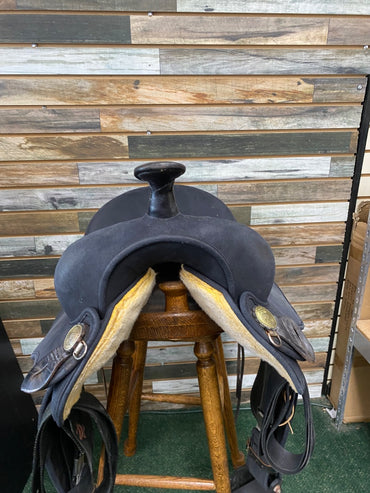 USED Wintec Trail Saddle 16" Seat 8" Gullet Black