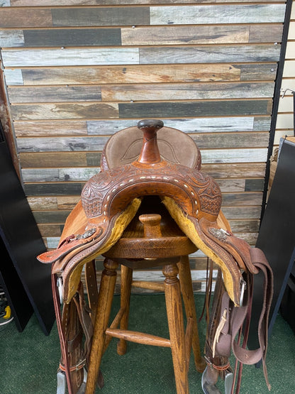 USED Circle Y Barrel Saddle 15” Medium Oil