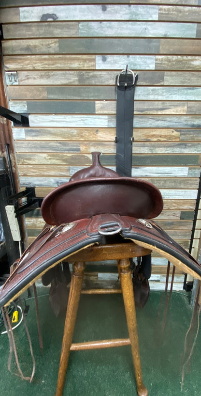 USED Circle Y Flex Saddle Trail with Girth 17" Dark Oil