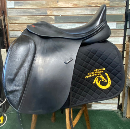 USED Kent & Masters Dressage Saddle 18" Black