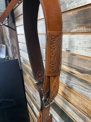USED No Brand Western Back Girth Horse Medium Oil