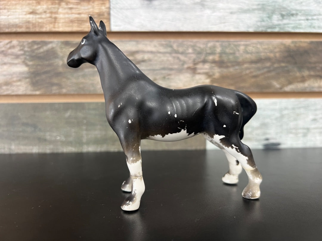 USED  Porcelain Horse Figurine