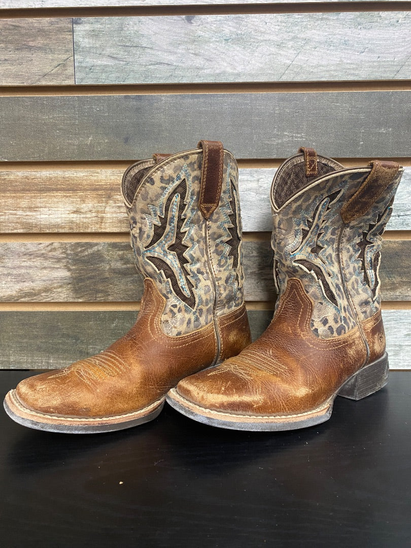USED Ariat Youth Western Boots 1 Blue/Cheetah
