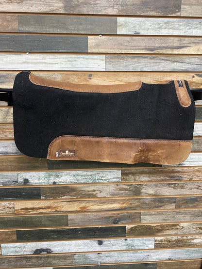 USED Classic Equine Contourpedic Western Neoprene Pad 30” x 30” Black/Tan