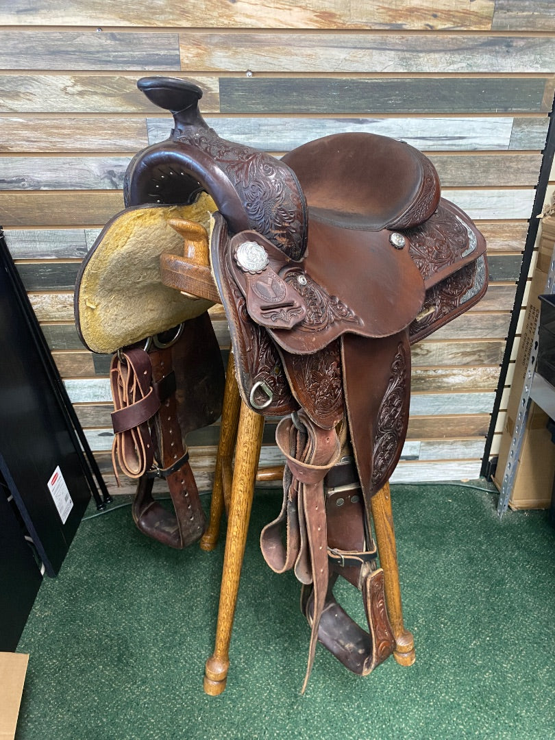 USED Circle Y Park & Trail 15"