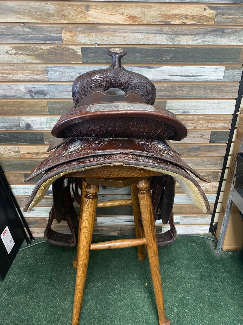 USED Circle Y Park & Trail 15"