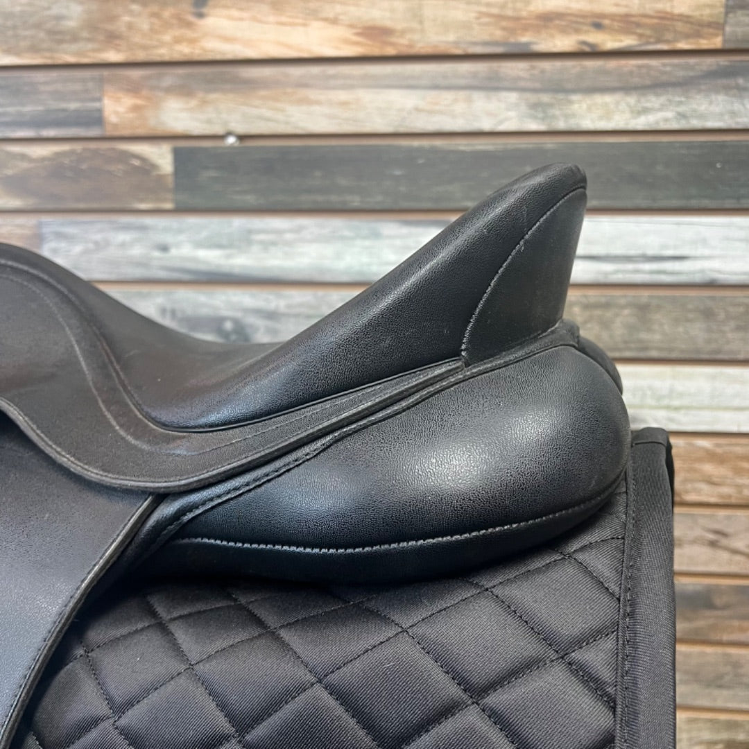 USED Wintec Wide All Purpose Saddle 17” Black