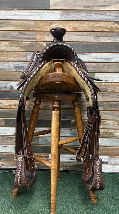 USED Circle Y Western Equitation Arabian 15" Seat 6 1/2 Gullet Dark Oil