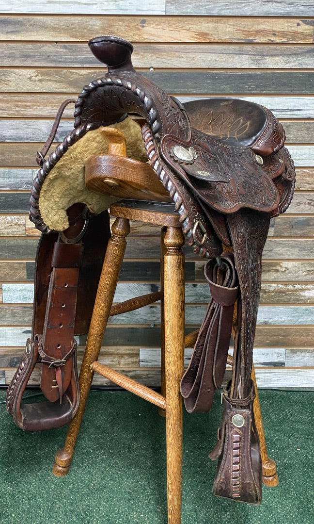 USED Circle Y Western Equitation Arabian 15" Seat 6 1/2 Gullet Dark Oil