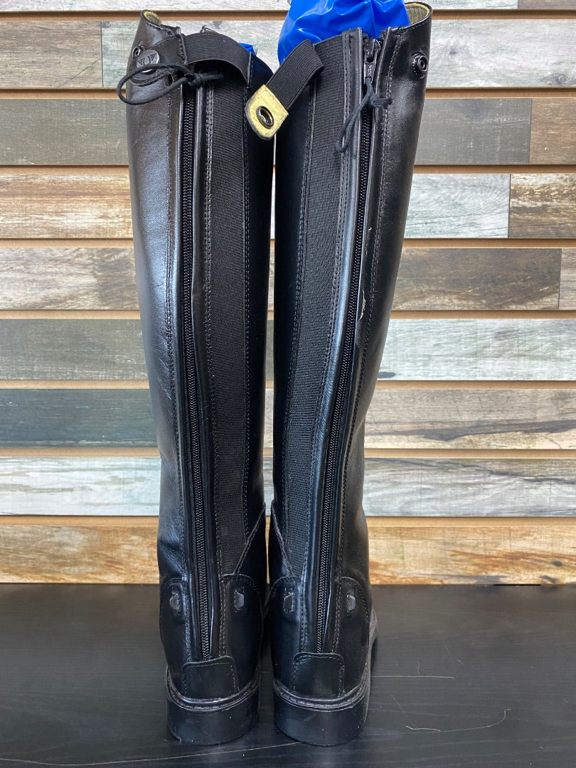 USED Tuffrider Youth Field Boot 5 Regular Wide Black