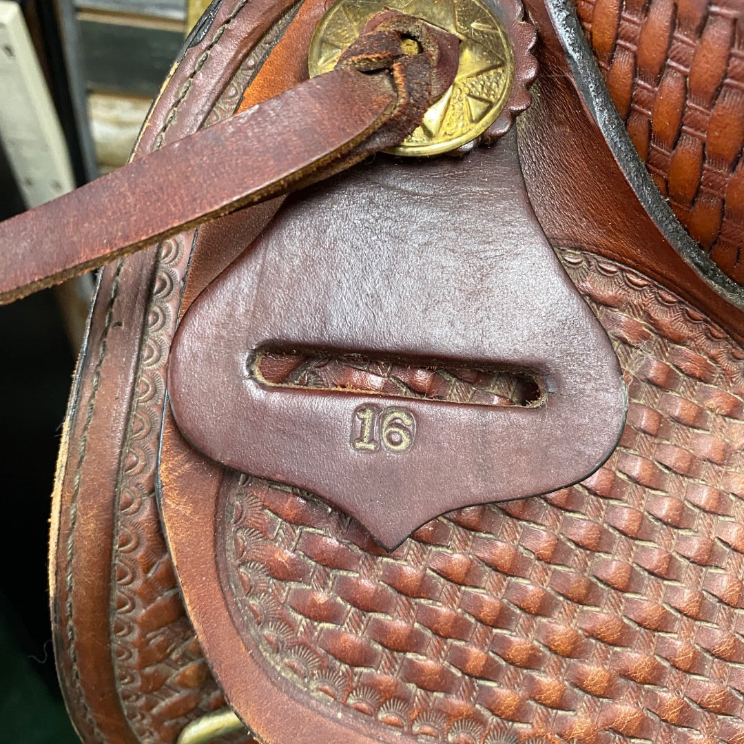 USED Hereford Roping Saddle 15 1/2" Medium Oil