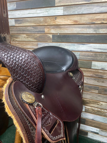USED Circle Y Arrow Creek Trail Saddle 16" Walnut