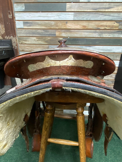 USED Hereford 16" Western Pleasure Saddle - 7" Gullet, MD/O