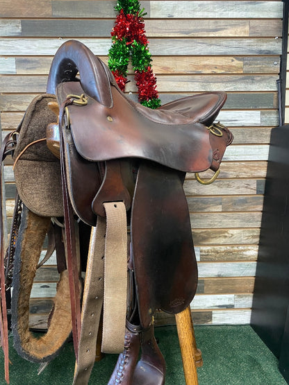 USED Tucker Endurance Saddle | Seat: 16.5" Gullet: 6.5"