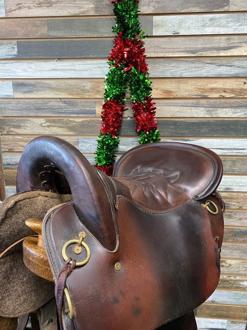 USED Tucker Endurance Saddle | Seat: 16.5" Gullet: 6.5"